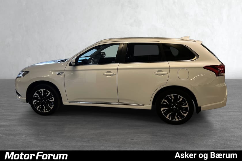 Bilde 3 av Mitsubishi Outlander PHEV INSTYLE+/NAVI/ROCKFORD/360KAMERA/INNBYTTE