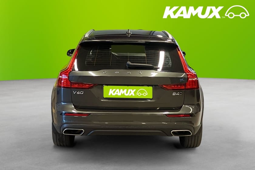 Bild 5 av Volvo V60 Cross Country Momentum B4 AWD 197hk Skinn Drag GPS