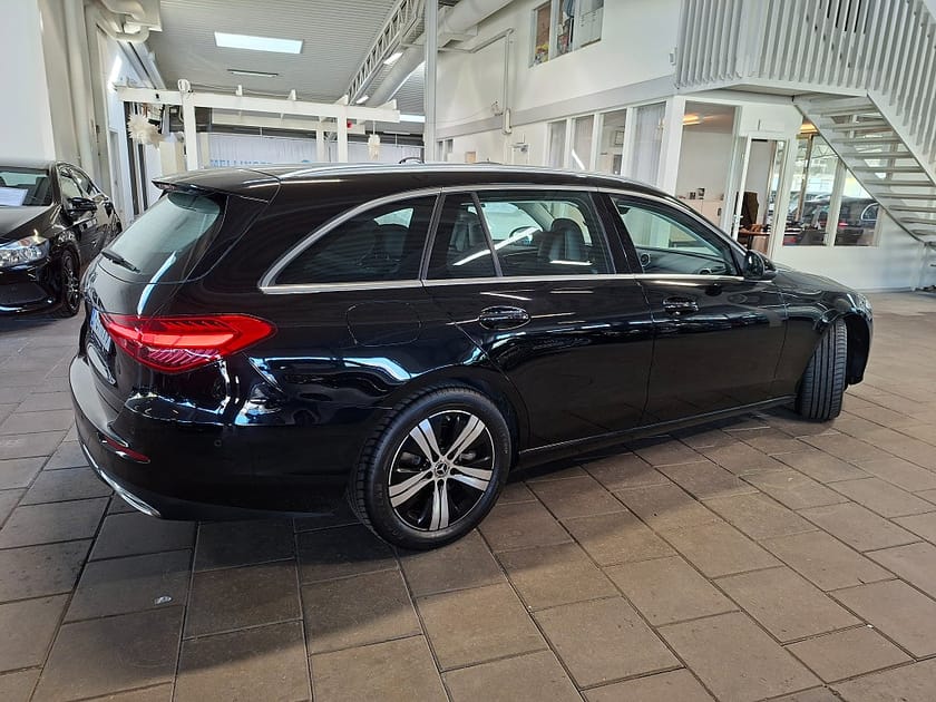 Bild 3 av Mercedes-Benz C 200 T 9G-Tronic Avantgarde "MOMS"