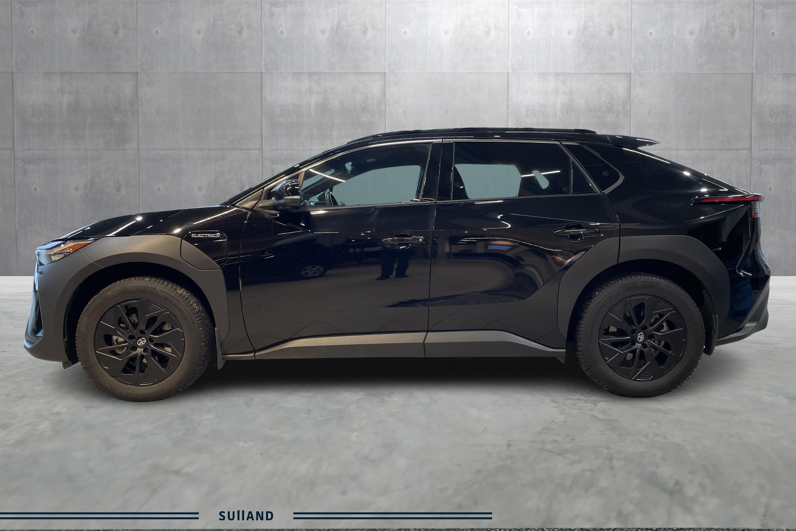 Thumnail bilde 1 av Toyota bZ4X