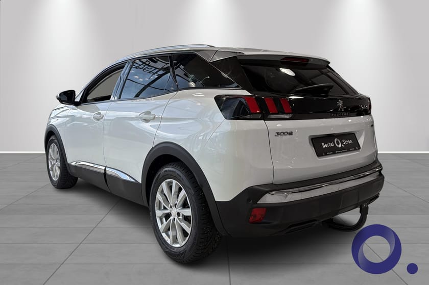 Bilde 3 av Peugeot 3008 Allure 1.2 PureTech 130 hk aut / Lav km / Hengefeste