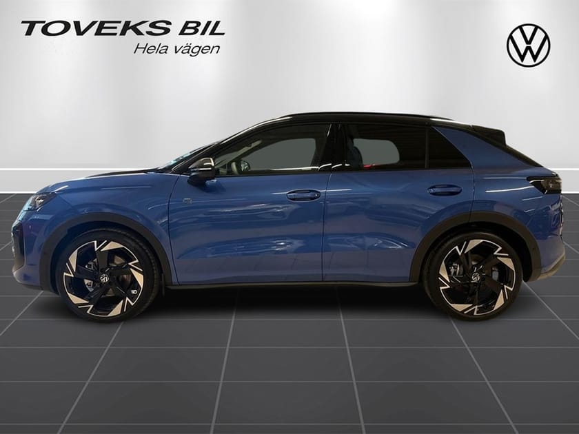Bild 2 av Volkswagen T-Roc R-Line Black eTSI 150hk I Drag I OMG LEV