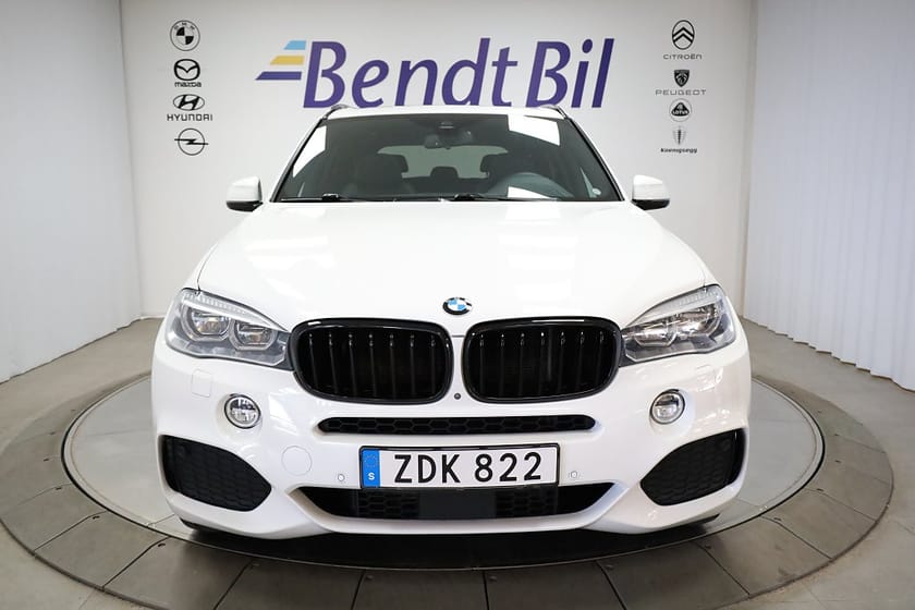 Bild 2 av BMW X5 xDrive35i | M Sport | Panorama | Soft close | HK