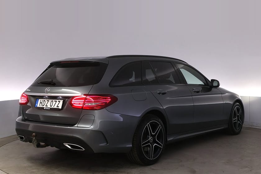 Bild 5 av Mercedes-Benz C 300 T de AMG Night Drag Kamera Nav
