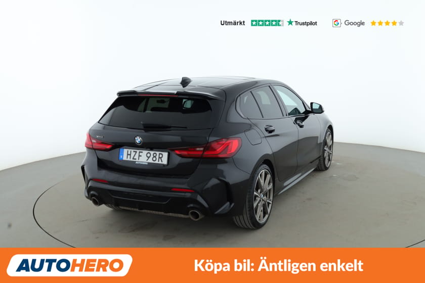 Bild 5 av BMW M135i xDrive / Pano, Helljusassist, Kamera, CarPlay, Rattvärme