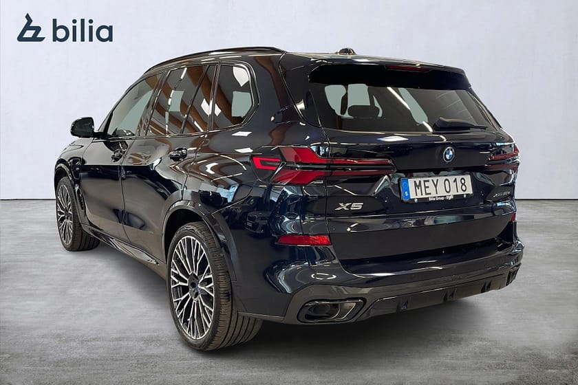Bild 2 av BMW X5 xDrive50e M Sport PRO Panorama Komfortstolar H|K Drag