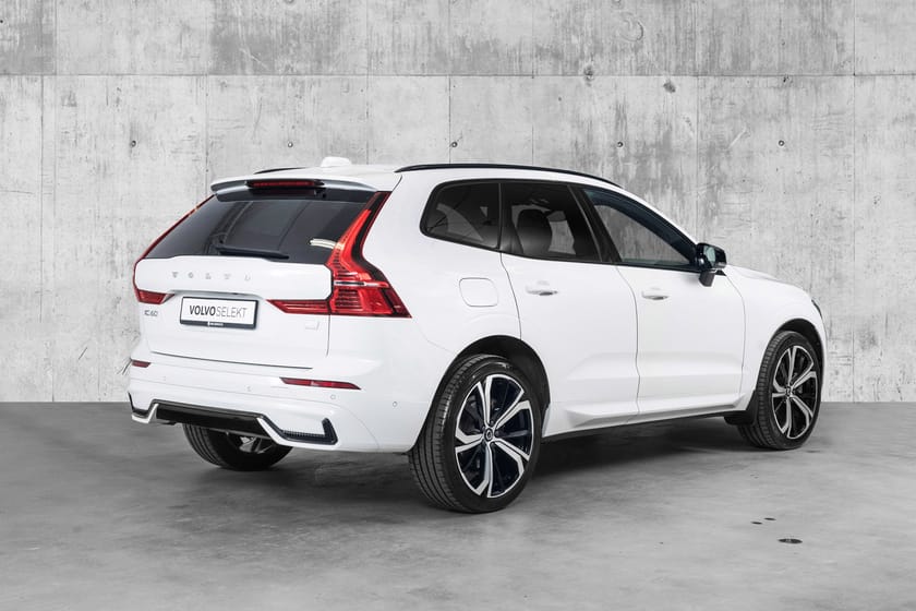 Bilde 2 av Volvo XC60 R-design AWD / Hengerfeste / Head Up / Harman / 21"