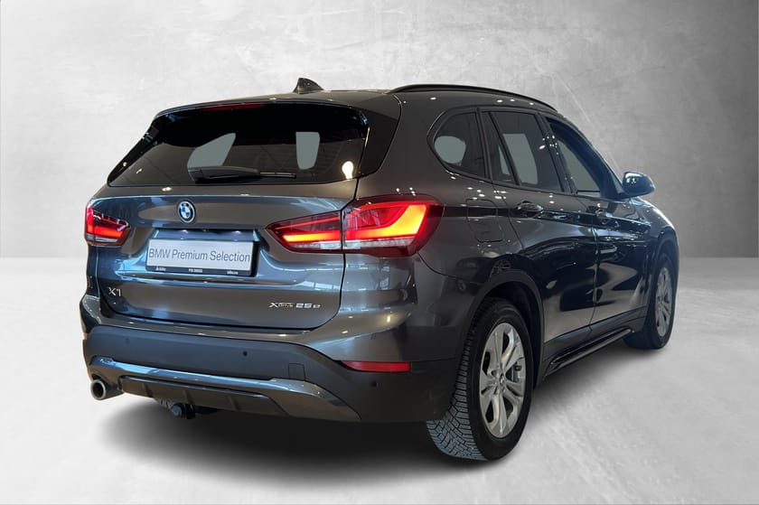 Bilde 4 av BMW X1 xDrive25e SportLine,HeadUp,H-feste,Ryggekamera