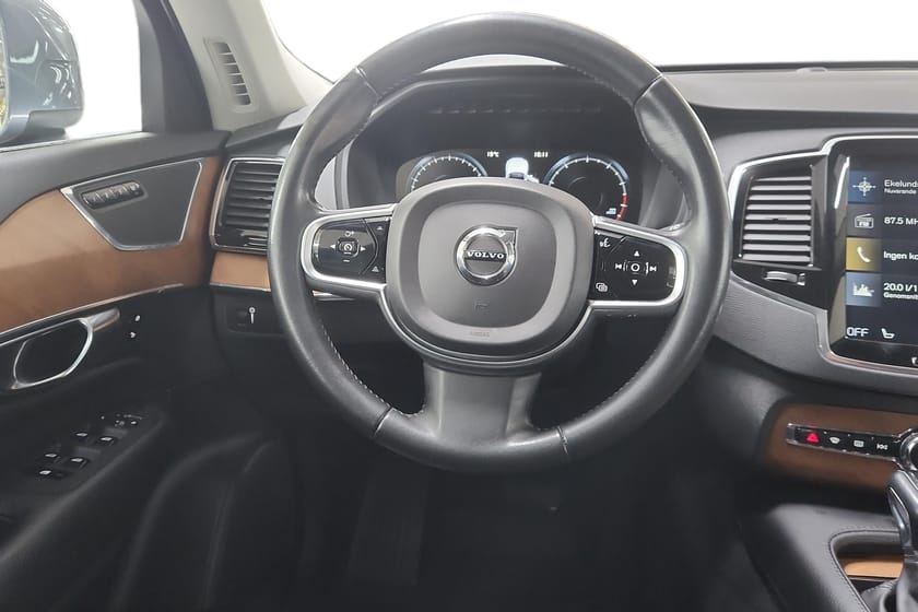 Bild 3 av Volvo XC90 T5 II AWD Inscription 7-säten /Bränslevärmare / 20" /