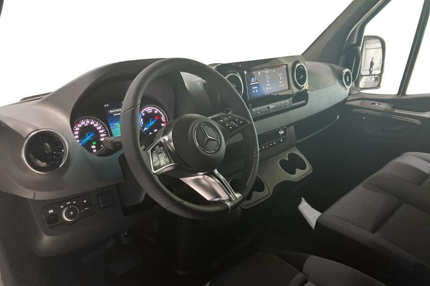 Bild 4 av Mercedes-Benz eSprinter 420 81 kWh 414 SKÅP E A2 PRO OMG LEVERANS