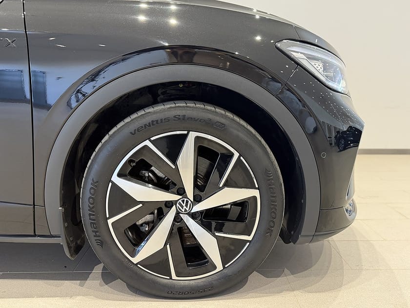 Bild 4 av Volkswagen ID.4 GTX 77KWH Drag B-kamera