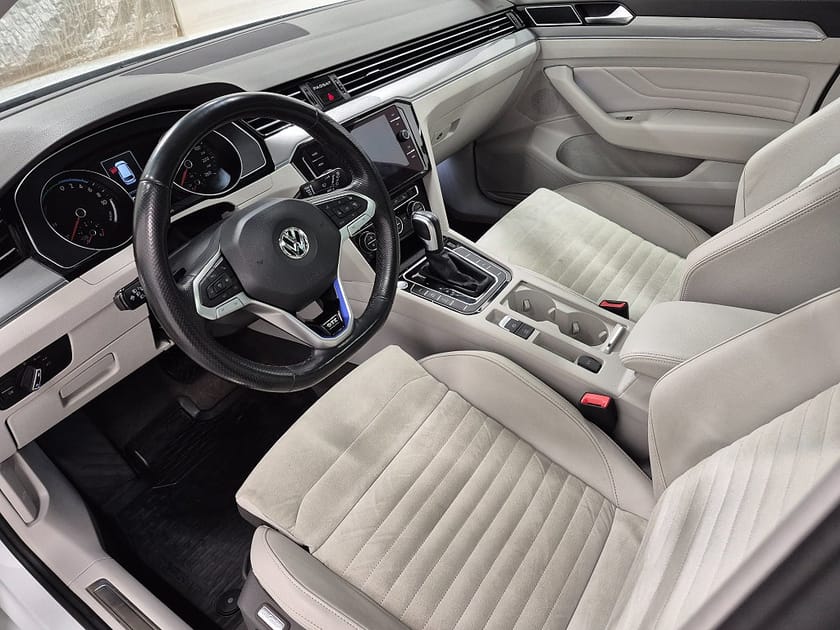 Bild 2 av Volkswagen Passat Sportscombi GTE Plug in 218HK