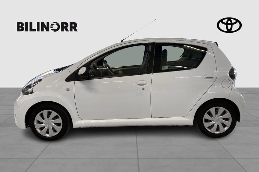 Bild 5 av Toyota Aygo AYGO+ 5-D Perfekta Stadsbilen