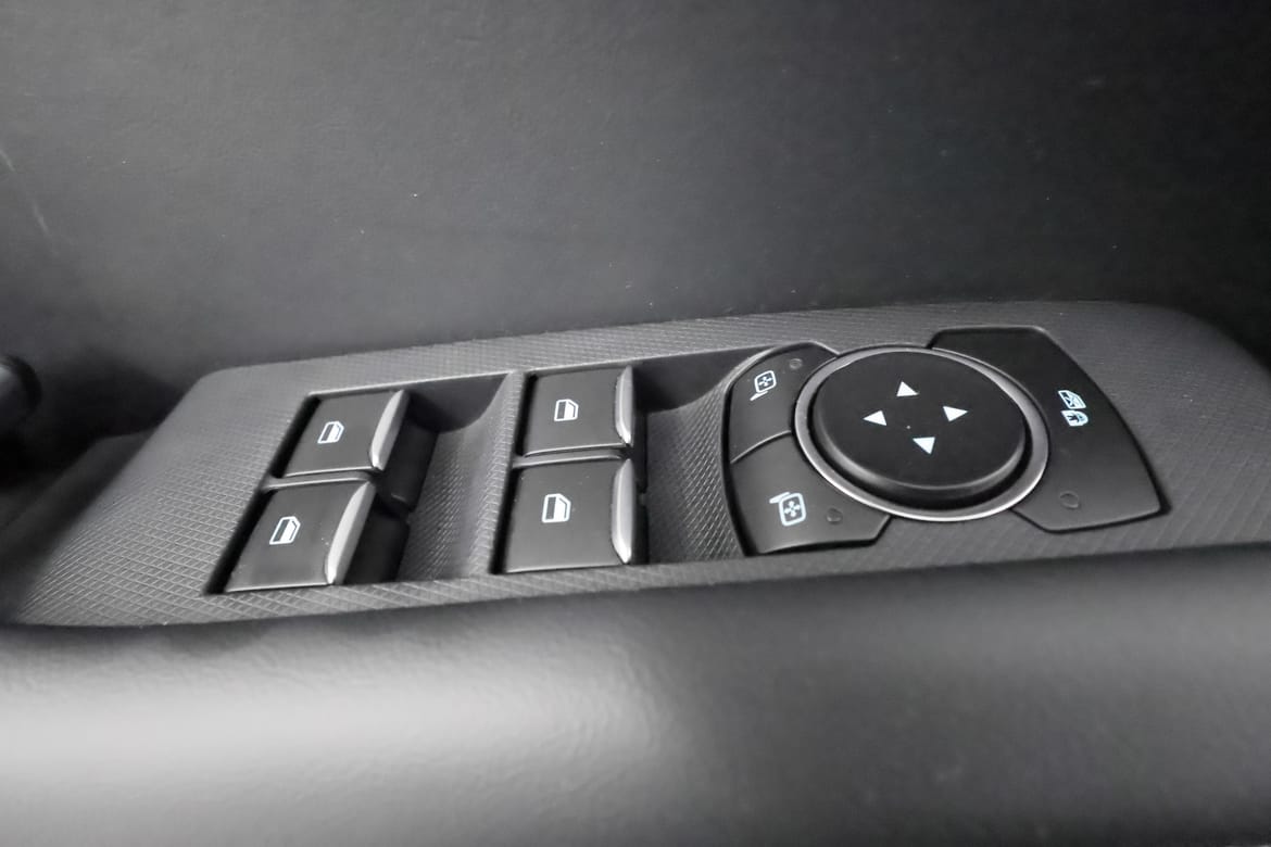 Ford Mustang Mach-E 2022 - miniatyr 19