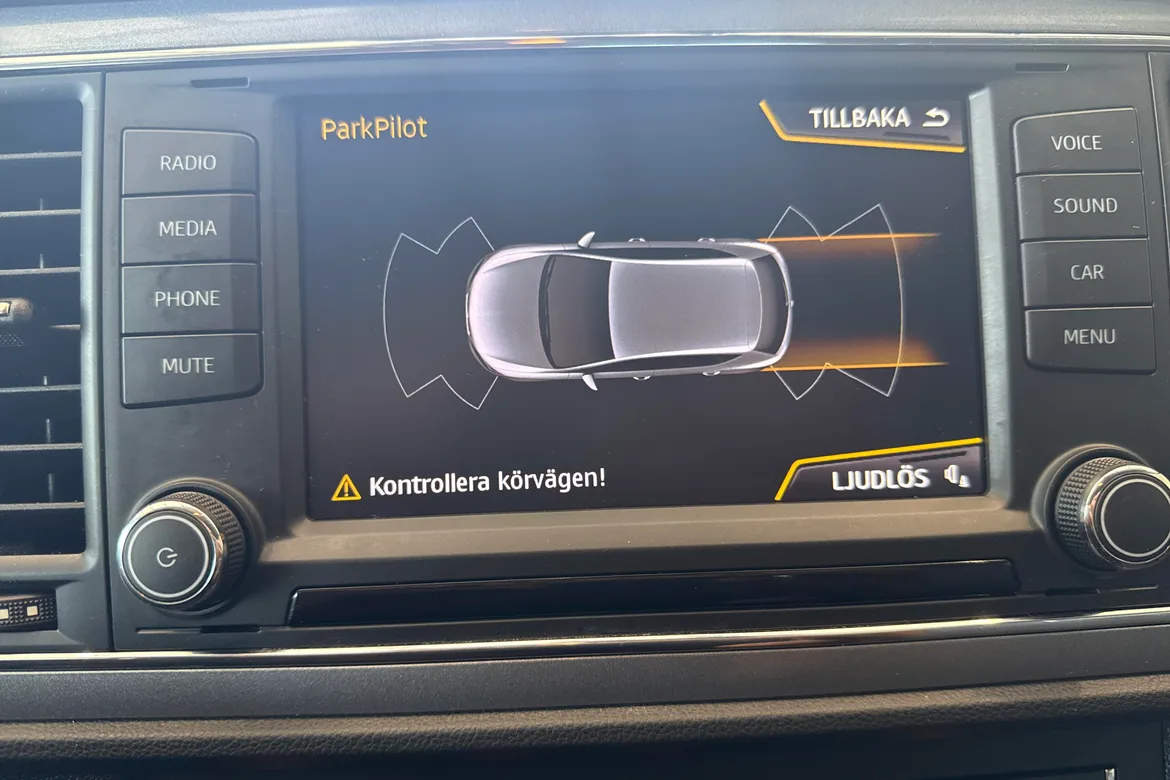 picture of a car
