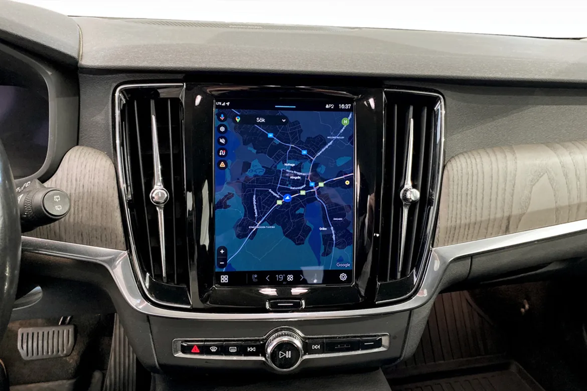 Volvo V90 Cross Country