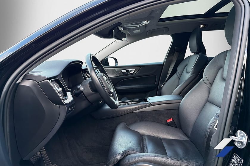 Bild 5 av Volvo V60 Recharge T6 AWD Inscription Helskinn Kamera Drag Pano