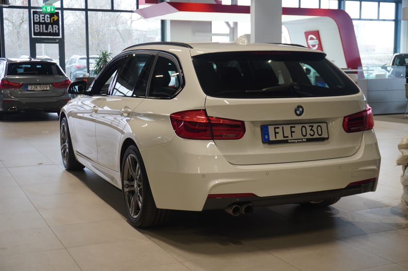 Bild 5 av BMW 330i xDrive Touring M-Sport Lounge Navi H K
