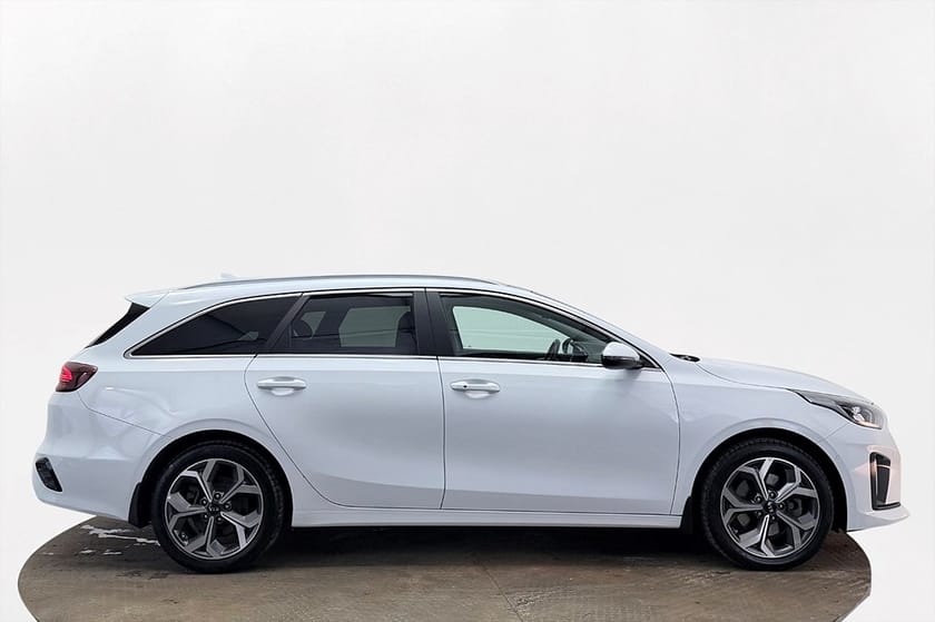 Bild 5 av Kia Ceed Sportswagon Plug-in Hybrid SW Advance+ 2 Pano Läder Navi Kamera Keyless
