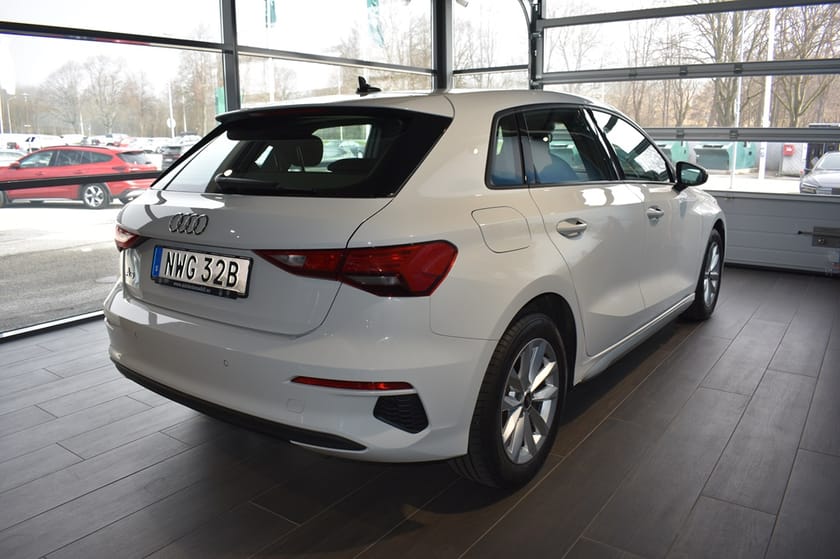 Bild 3 av Audi A3 Sportback 35 TFSI 150 HK PROLINE