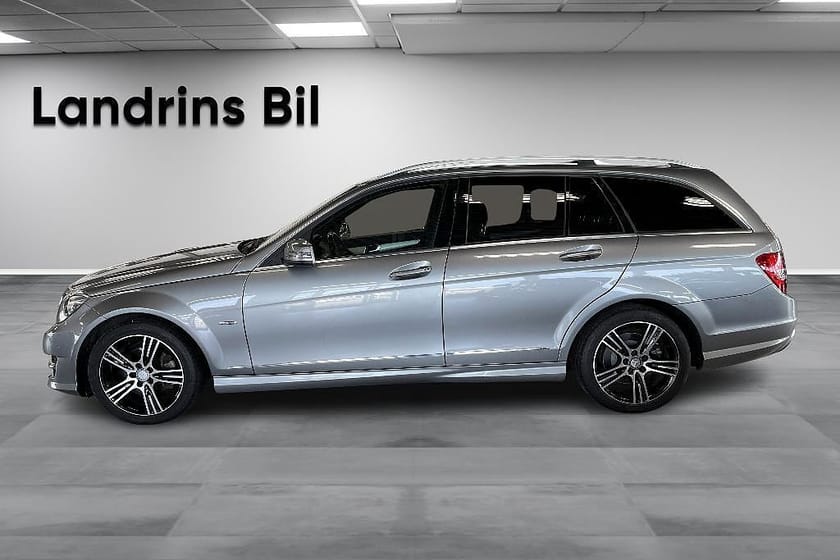Bild 4 av Mercedes-Benz C 220 T CDI 4MATIC / Avantgarde / Värmare / Drag