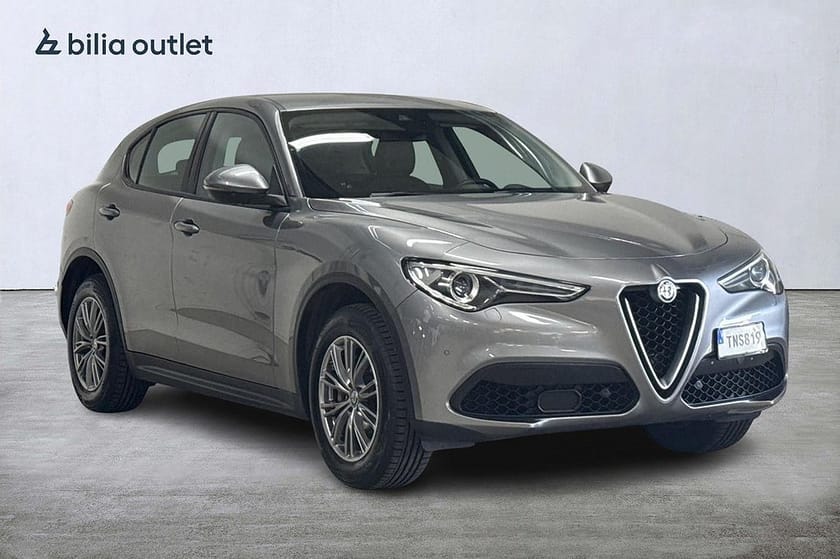 Bild 4 av Alfa Romeo Stelvio 2.0T Super 200hk Navi Drag  B-kamera