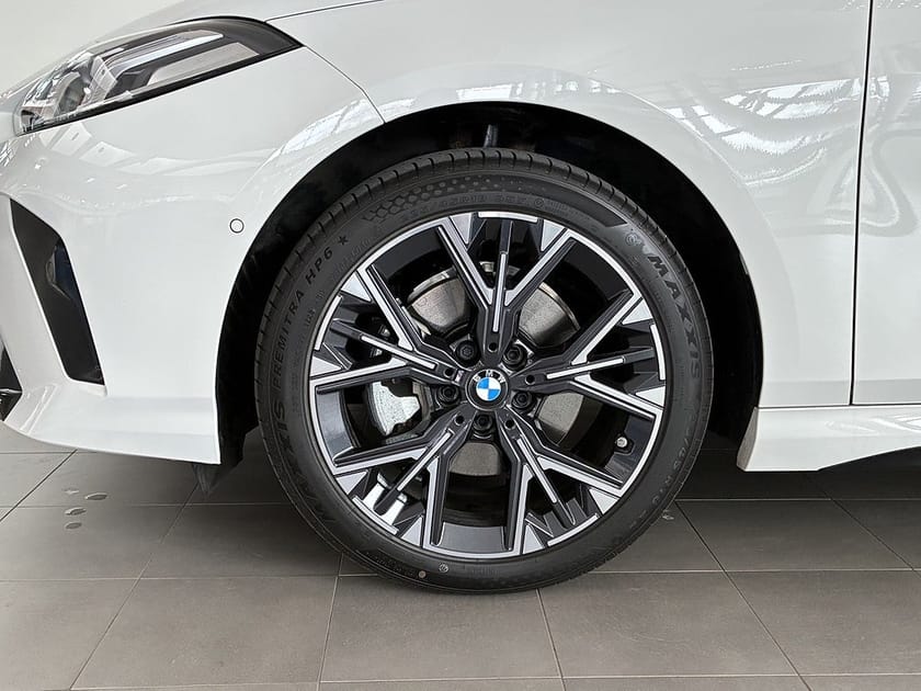 Bild 4 av BMW 120 4,95 ränta M Sport Aut Drive/Park-Assist Rattvärme