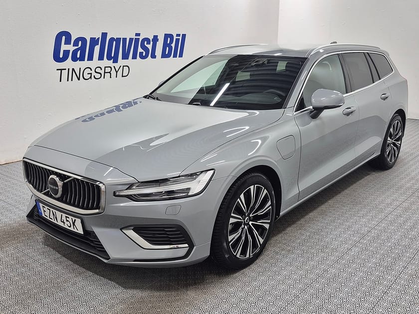 Bild 1 av Volvo V60 T6 Recharge Core Bright plug in AWD 350HK 4x4
