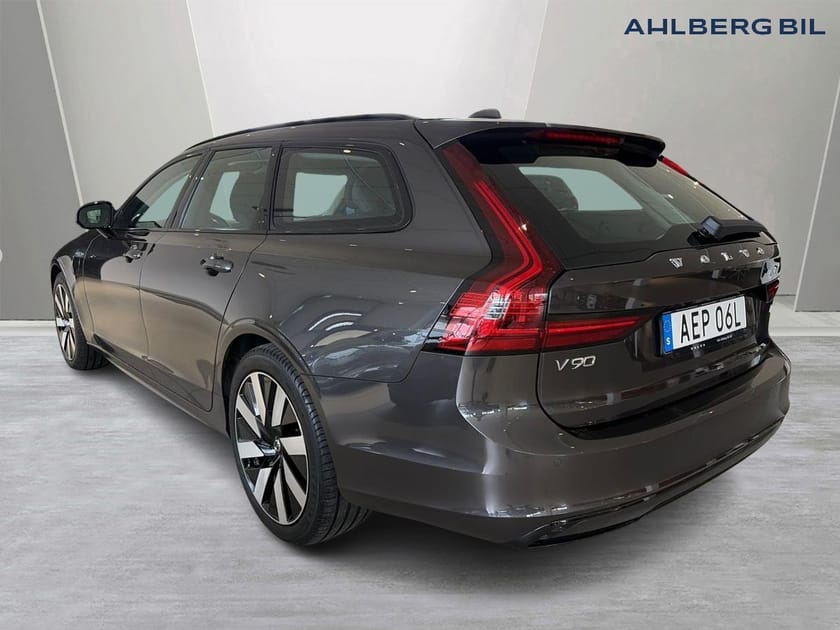 Bild 3 av Volvo V90 T6 Plus Dark Nordic Edition, Dragkrok Halvautomatisk, Parkeringskamera Bak, Läderklädsel, Baklucka Elmanövrerad, Google Maps