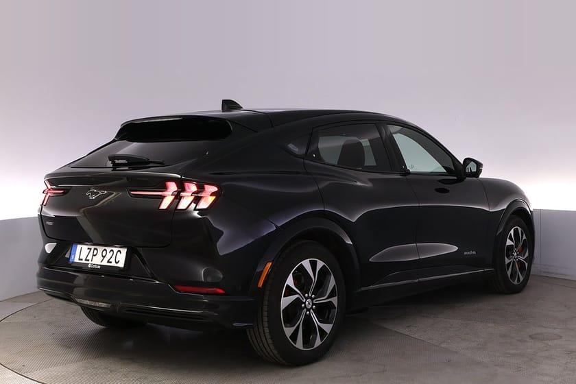 Bild 5 av Ford Mustang Mach-E Long Range AWD Teknik+ Pano 360 B&O
