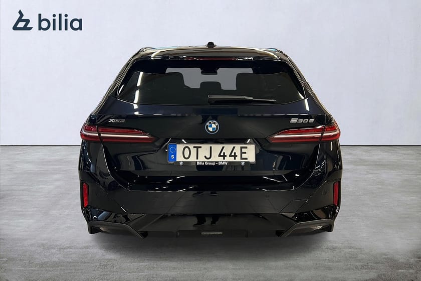 Bild 3 av BMW 530e xDrive Touring M Sport Active Edition | Drag