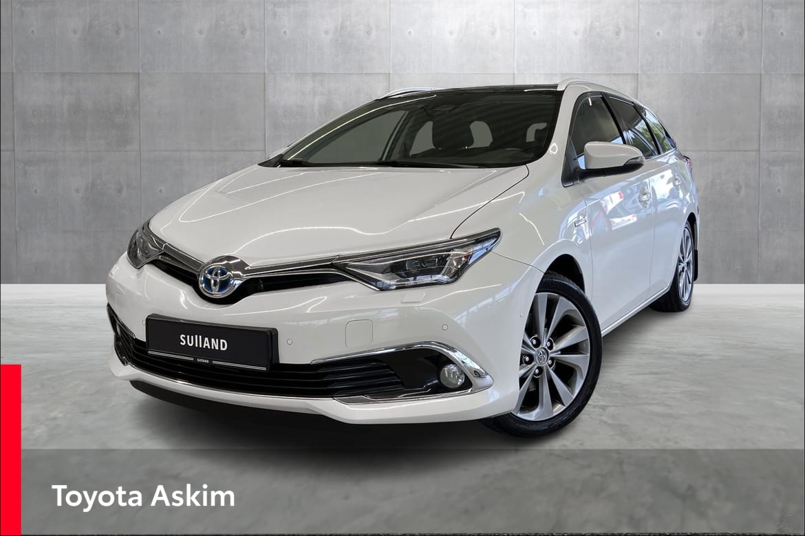 Toyota Auris Touring Sports Hybrid e-CVT, 136hp, 2017