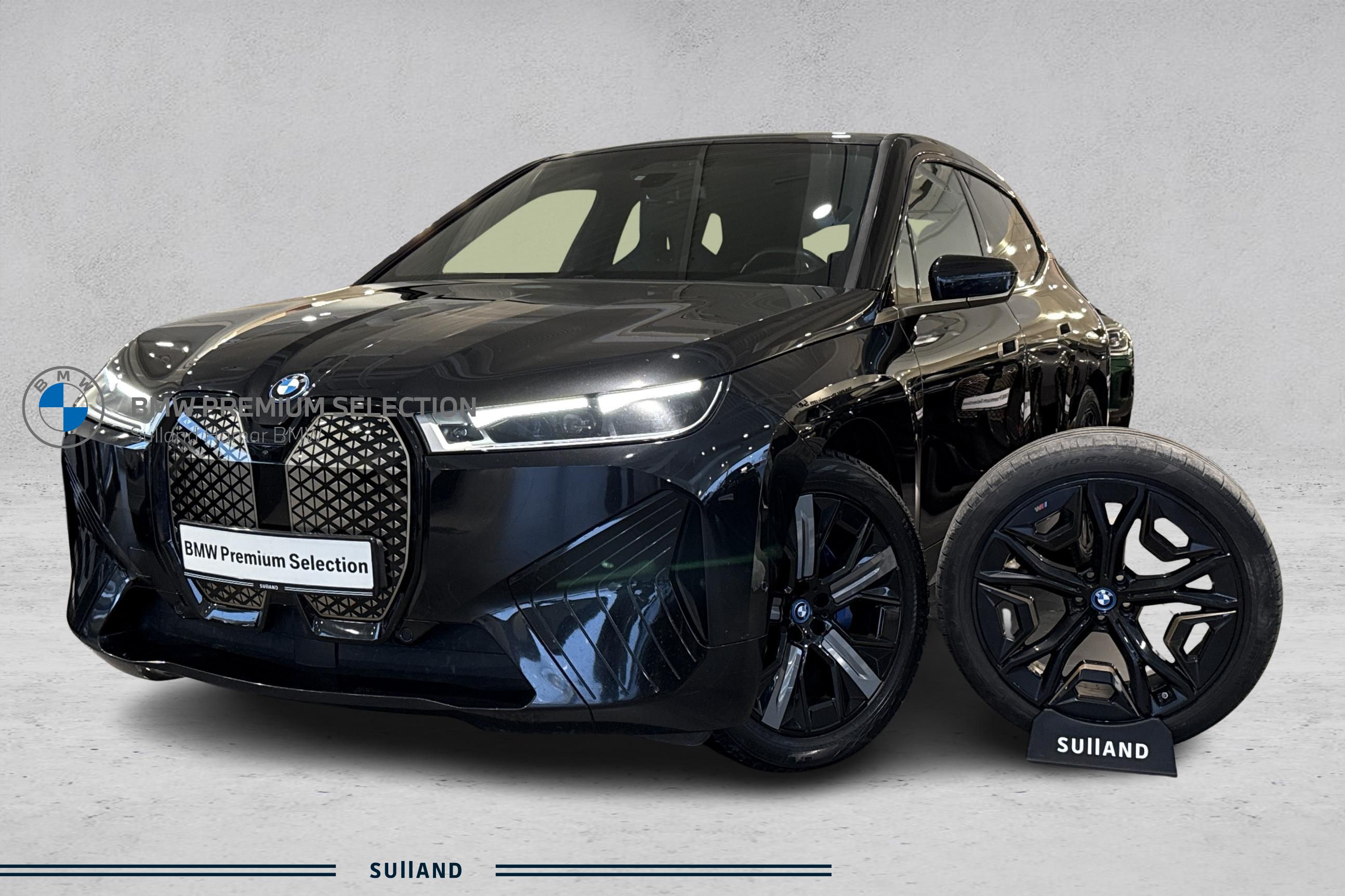 Thumnail bilde 0 av BMW iX xDrive40