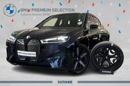 BMW iX xDrive40 40 | Fullycharged | PANO | Hengerfeste