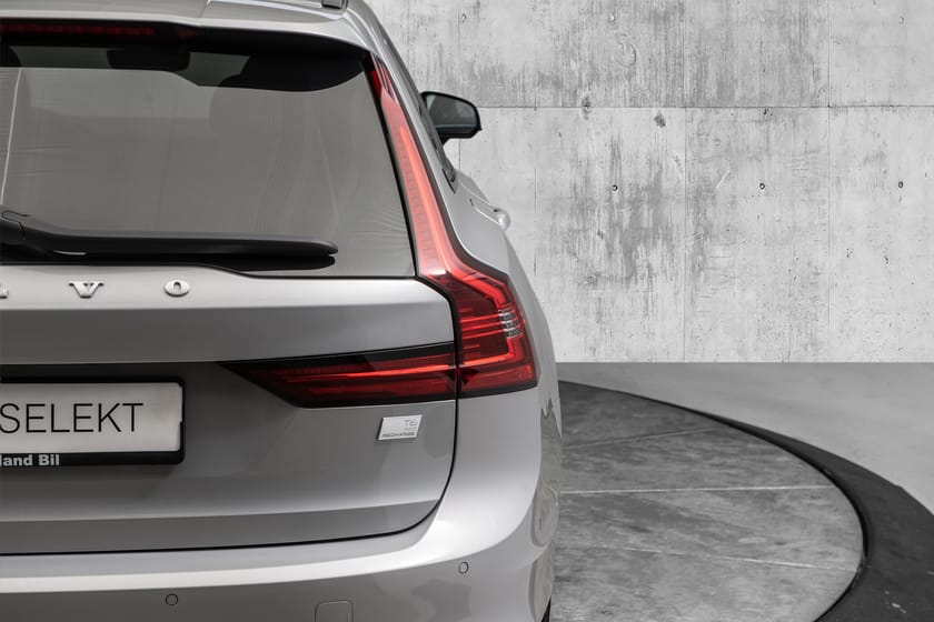 Bilde 4 av Volvo V90 T6 350hk AWD PLUS Dark LR/NAVI/H&K/Google/LUFT/KROK