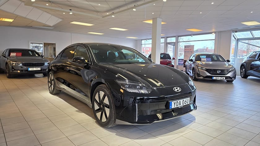 Bild 3 av Hyundai Ioniq 6 77.4 kWh RWD  El-stol Gps B-kamera