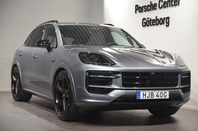 Bild 2 av Porsche Cayenne E-Hybrid Black Edition
