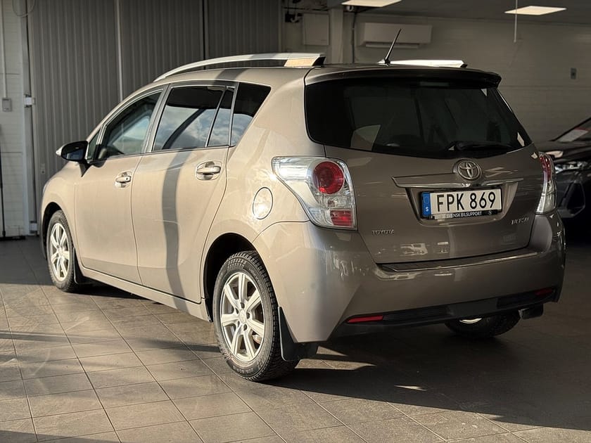 Bild 4 av Toyota Verso VVT-i 1.8 7-Sits Kamera Edition *En ägare*