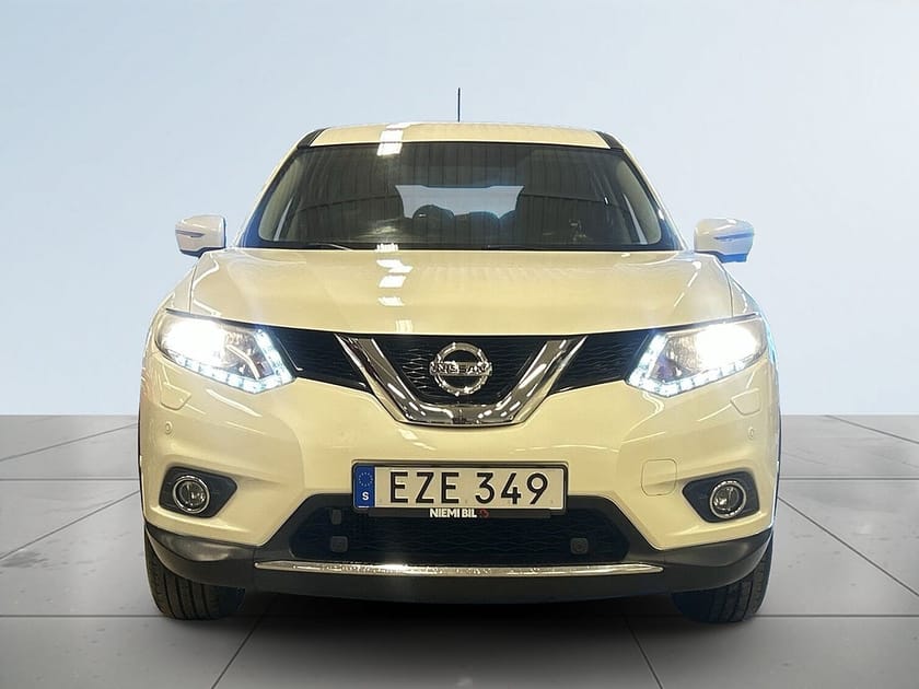 Bild 2 av Nissan X-Trail 1.6  XTRONIC-CVT Nybes/360-kamera/Drag/MoK-värm/Navi