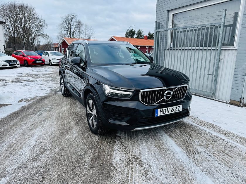 Bild 1 av Volvo XC40 RECHARGE T4 211HK DCT / NAVI / DRAG / VÄRMARE