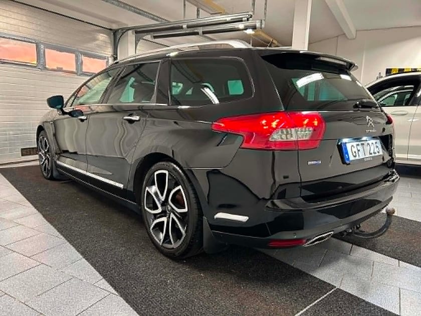 Bild 4 av Citroën C5 Tourer 2.0 BlueHDi 181 hk Automat Exclusive Euro 6 Drag