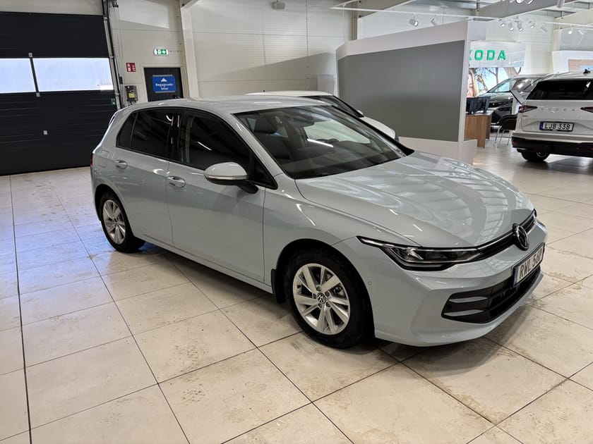 Bild 3 av Volkswagen Golf LIFE 1.5 ETSI 150 HK 7 VXL