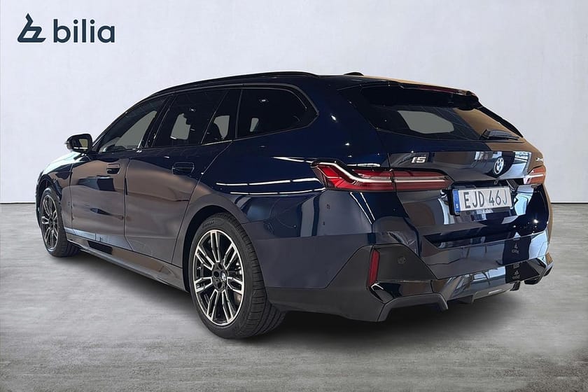 Bild 2 av BMW i5 xDrive40 Touring xDrive 40 M-sport Business | H&K | 9385kr/mån ex moms