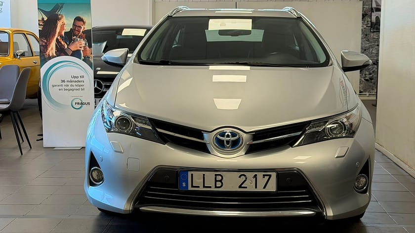 Bild 2 av Toyota Auris Touring Sports Hybrid e-CVT Executive Euro 5