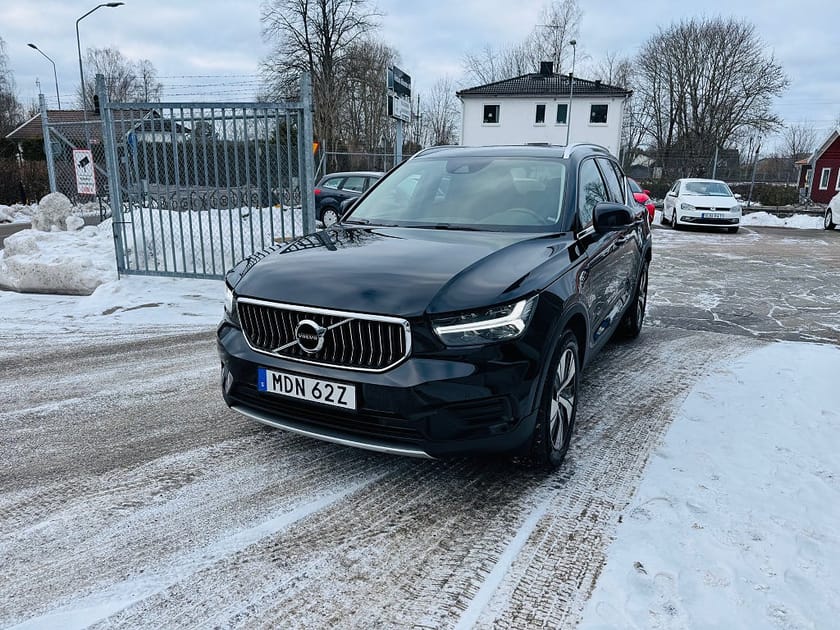 Bild 2 av Volvo XC40 RECHARGE T4 211HK DCT / NAVI / DRAG / VÄRMARE