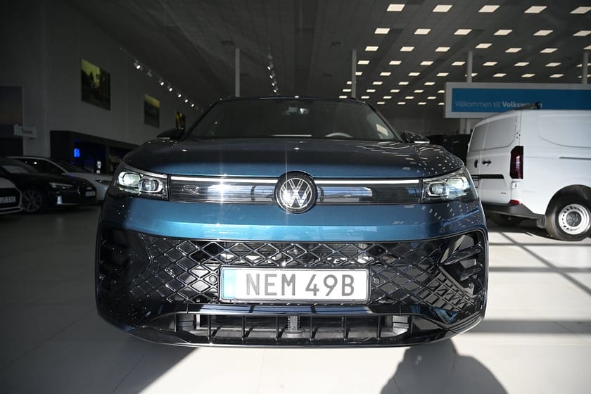 Bild 3 av Volkswagen Tiguan eHybrid R-Line SWE - *0 kr insats!*