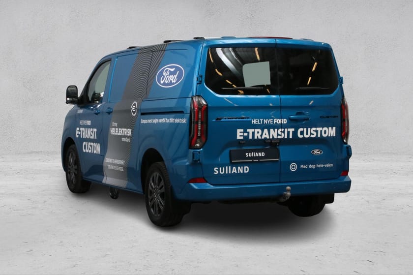 Bilde 3 av Ford E-Transit Custom 320 L1 218hk Limited /Krok/Komf.Vegg/360kam/ProPower/Apple