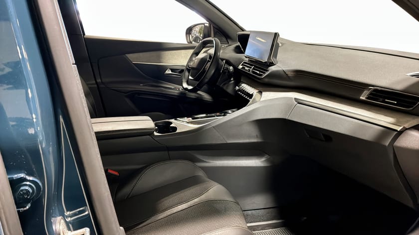 Bild 3 av Peugeot 3008 1.2 PureTech 130 EAT, 131hk GT-Line Limited Edition