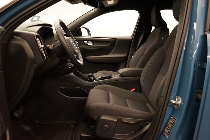 Bild 4 av Volvo XC40 Recharge Single Motor Core, Navigation, on call