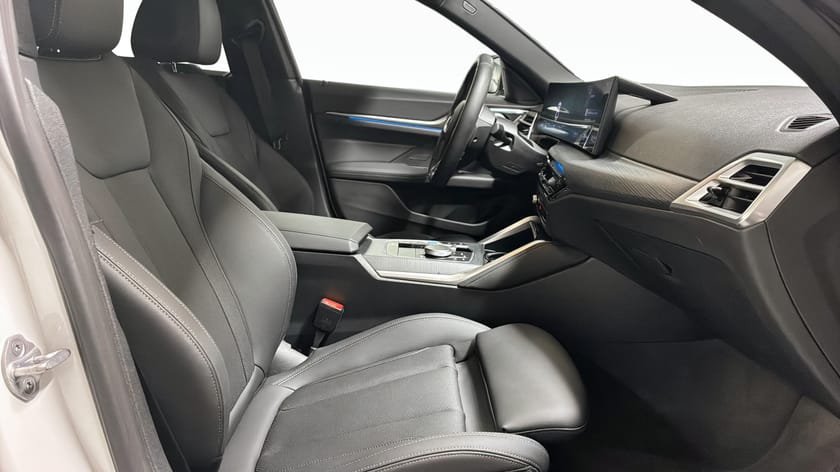 Bild 3 av BMW i4 eDrive40 Gran Coupé Coupe M-sport Comfort Access